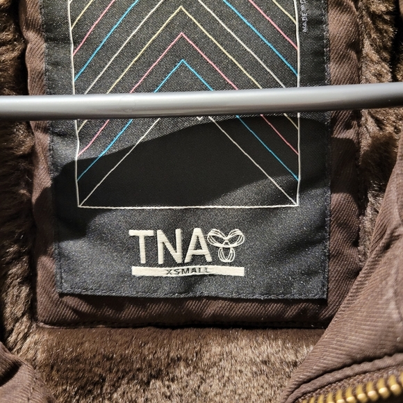 TNA Parka - Picture 2 of 3